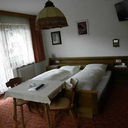 Haus Edith Bed & Breakfast 3*